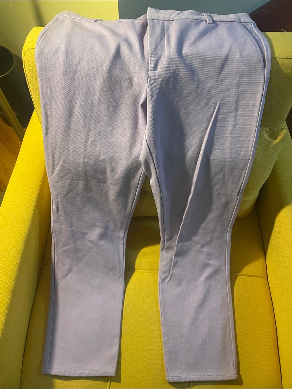 Kut from the Kloth Lilac Straight-Leg Cropped Capris